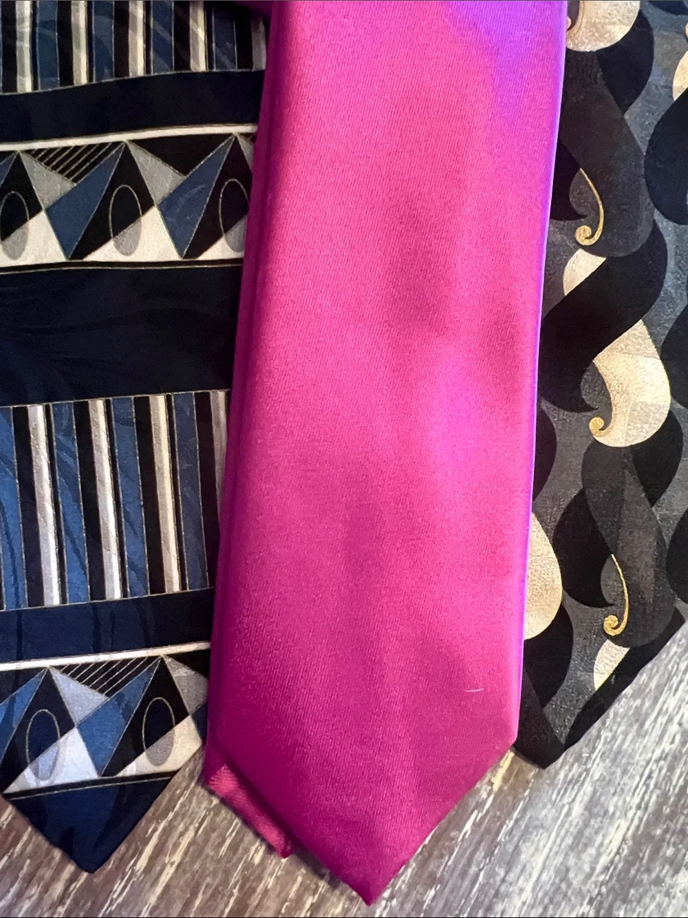 Men's Fuchsia Satin Tie - Classic Solid Neckwear